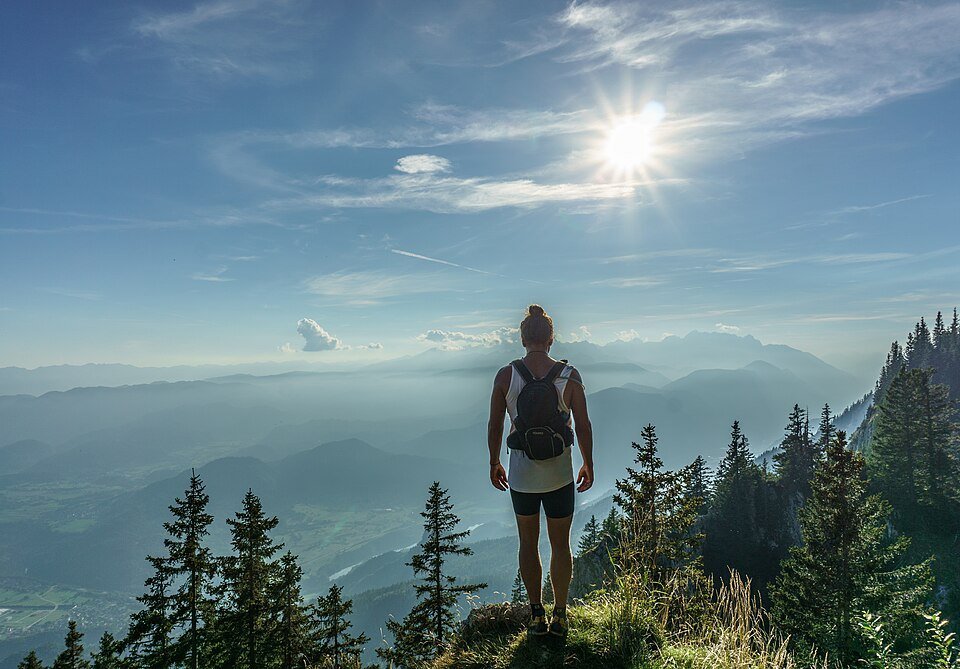 Trekking guide